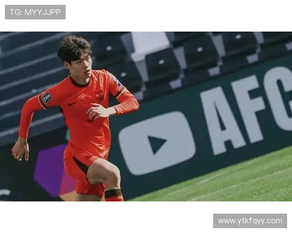 官方宣布U23贺一然加盟蓉城